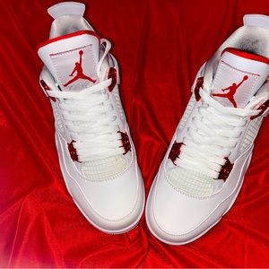 Air Jordan 4 'Metallic Red'
